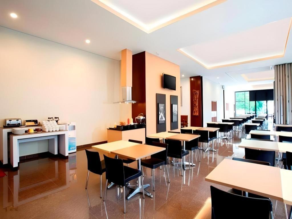 Amaris Hotel Pasar Baru Cakarta Dış mekan fotoğraf